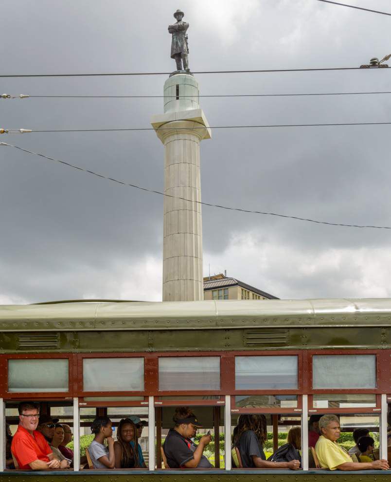 Confederate monument removal bid process stalled amid threats, unresolved court case, city of New Orleans says _lowres